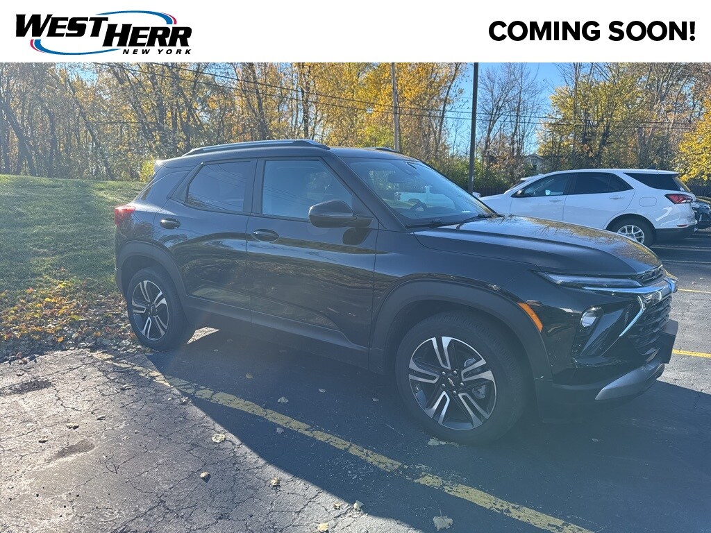 Used 2025 Chevrolet Trailblazer LT SUV