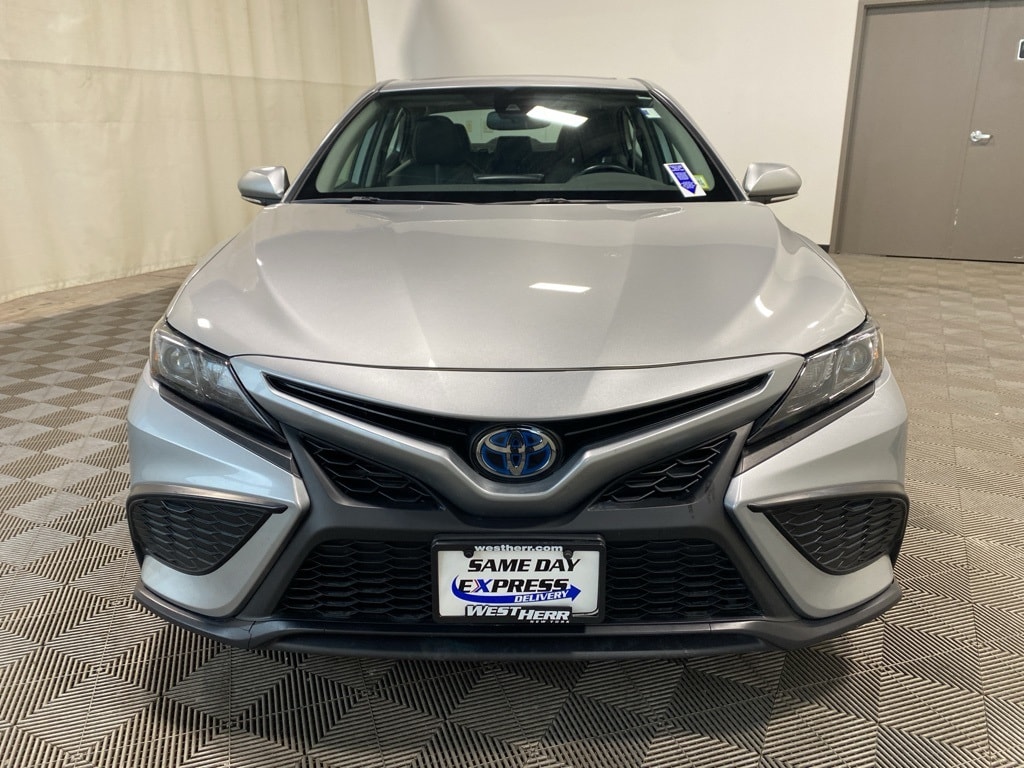 Used 2023 Toyota Camry Hybrid SE Sedan