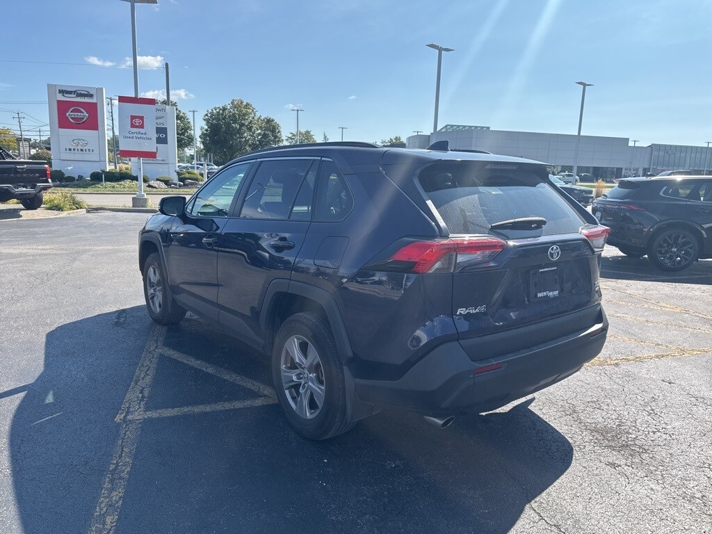 2024 Toyota RAV4 XLE photo 4