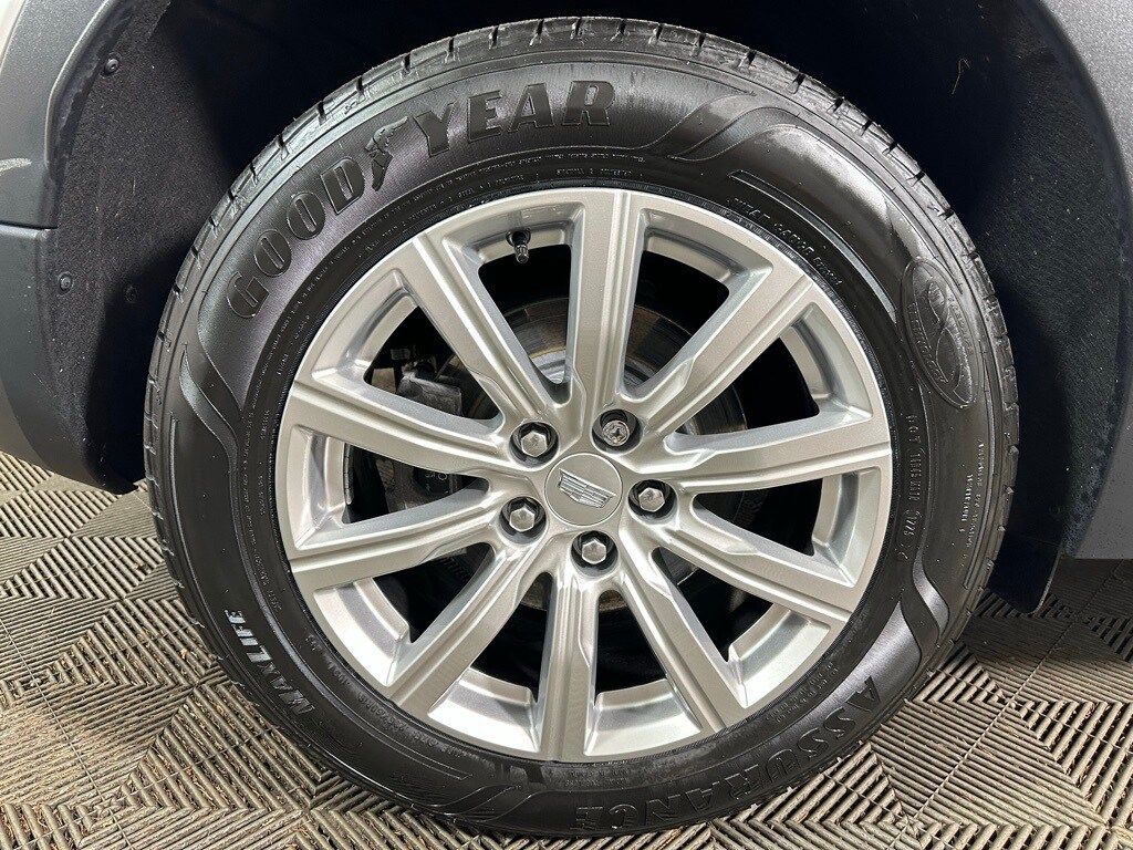 2019 Cadillac XT4 Premium Luxury photo 2