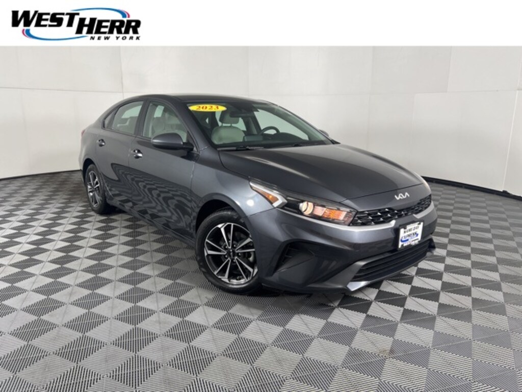 Used 2023 Kia Forte LXS Sedan
