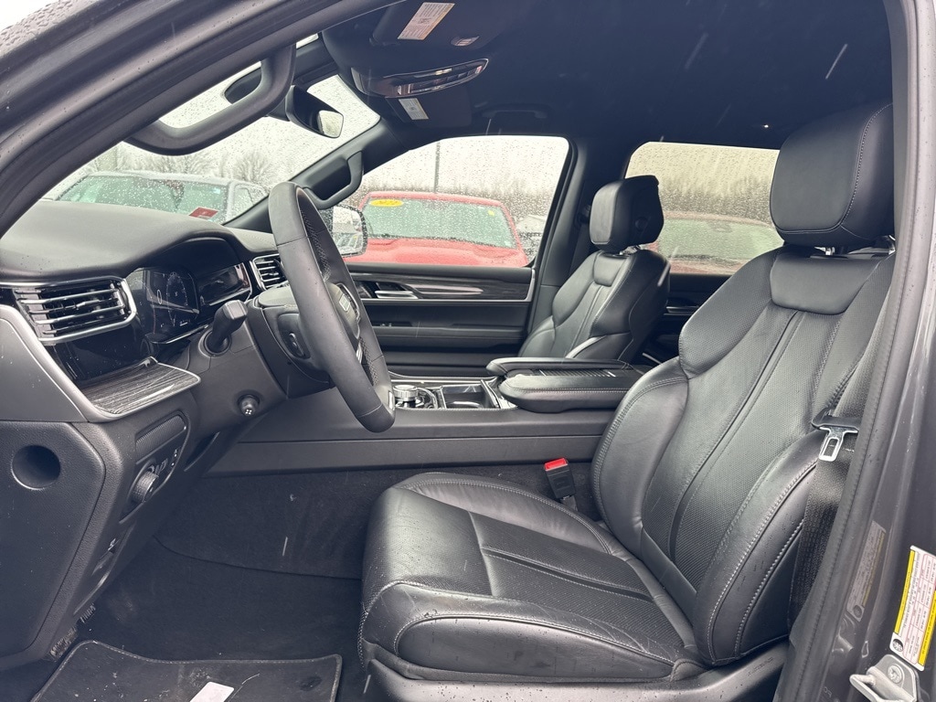 Used 2022 Jeep Wagoneer Series II with VIN 1C4SJVBT6NS128507 for sale in Bowmansville, NY