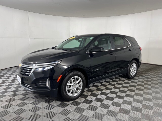 2023 Chevrolet Equinox LT photo 2