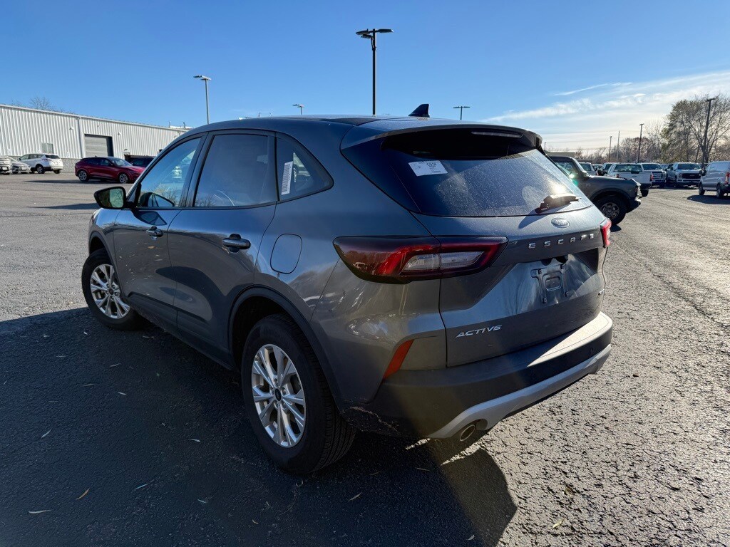 2025 Ford Escape Active photo 3