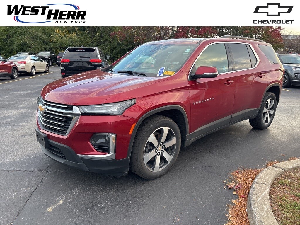 Used 2022 Chevrolet Traverse LT Leather SUV