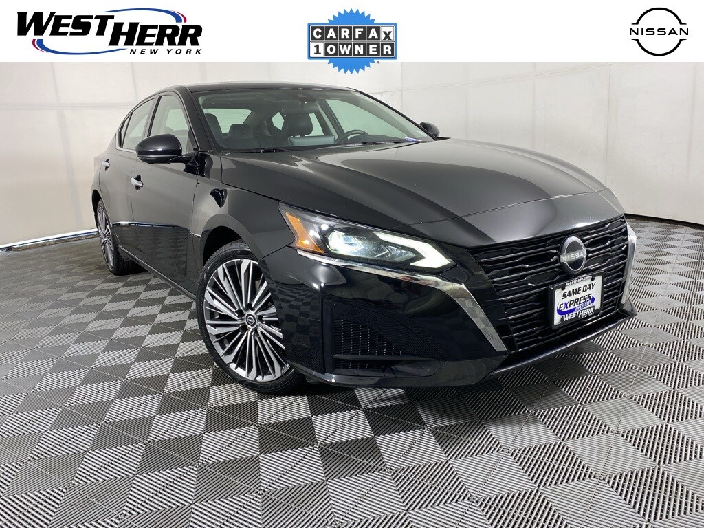 Used 2023 Nissan Altima 2.5 SL Sedan