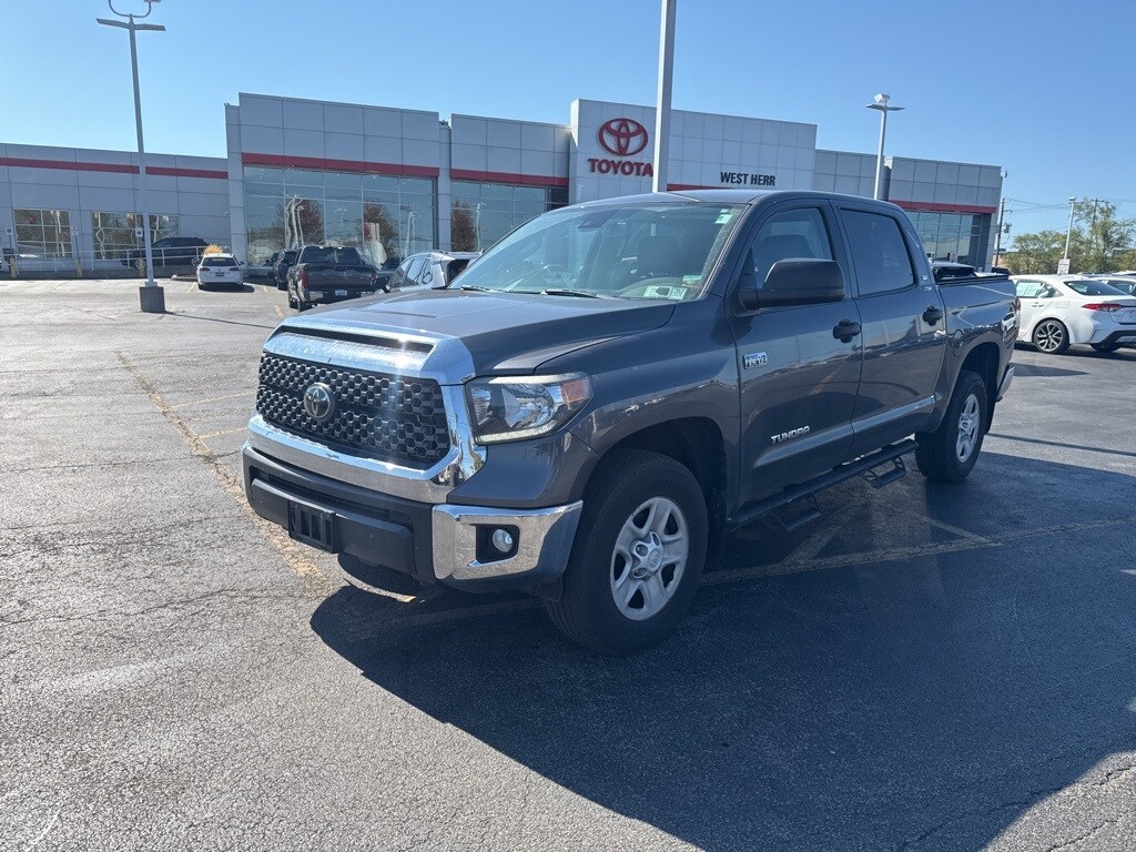 2020 Toyota Tundra SR5 CrewMax photo 3