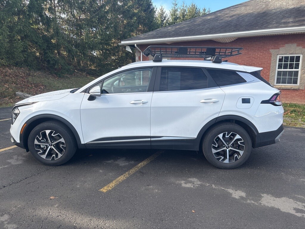 2023 Kia Sportage EX photo 4