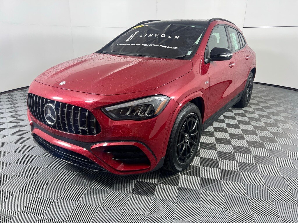 2024 Mercedes Benz GLA 35 AMG 4MATIC photo 3
