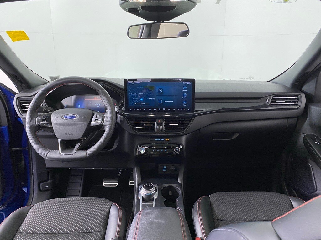 2023 Ford Escape ST-Line photo 3
