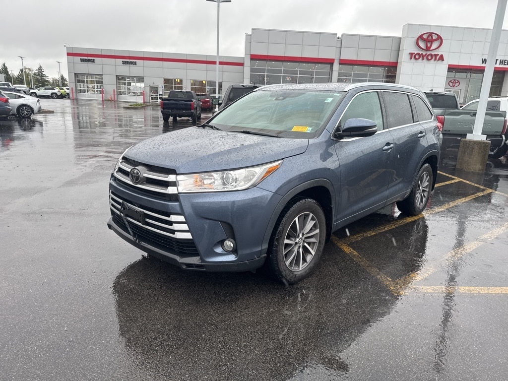 Used 2018 Toyota Highlander XLE V6 SUV