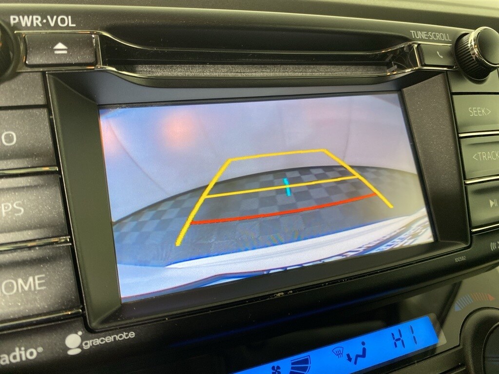 2018 Toyota RAV4 XLE photo 2