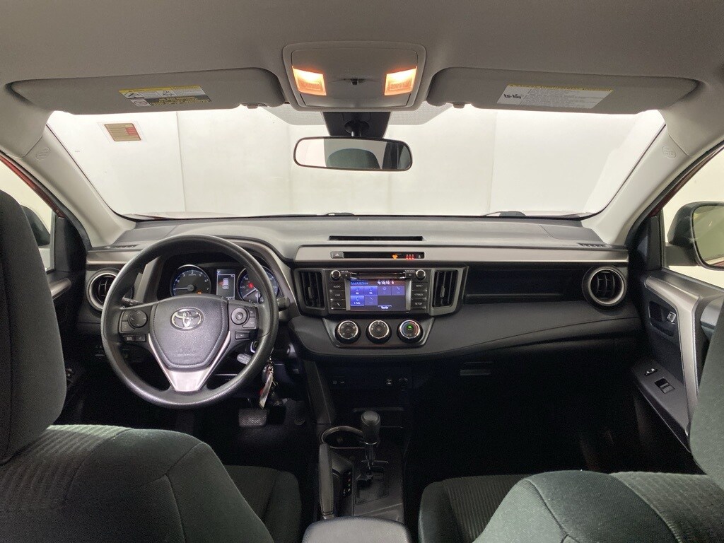 2018 Toyota RAV4 LE photo 2