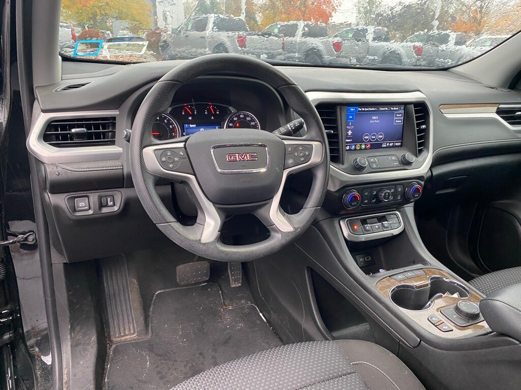 Used 2023 GMC Acadia SLE SUV