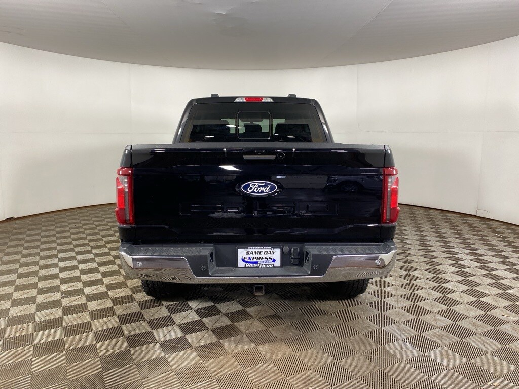 2024 Ford F-150 XLT photo 2