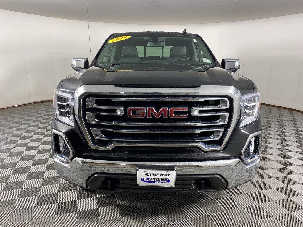 2019 Gmc Sierra 1500 SLT photo 2