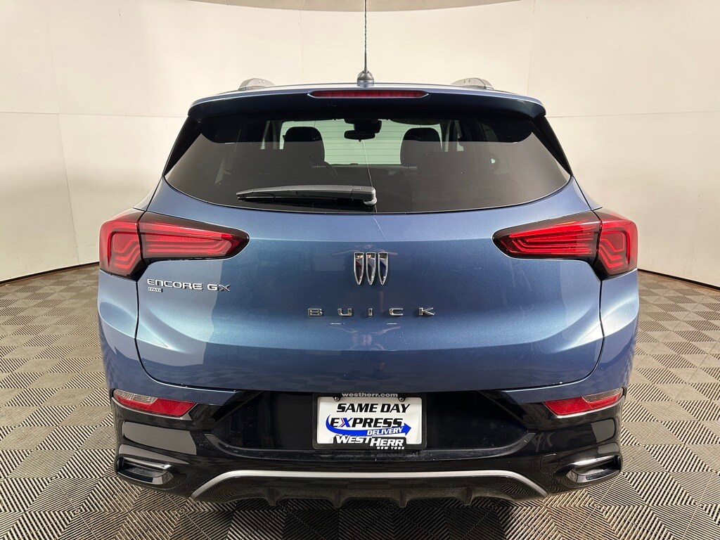 2025 Buick Encore GX Sport Touring photo 4