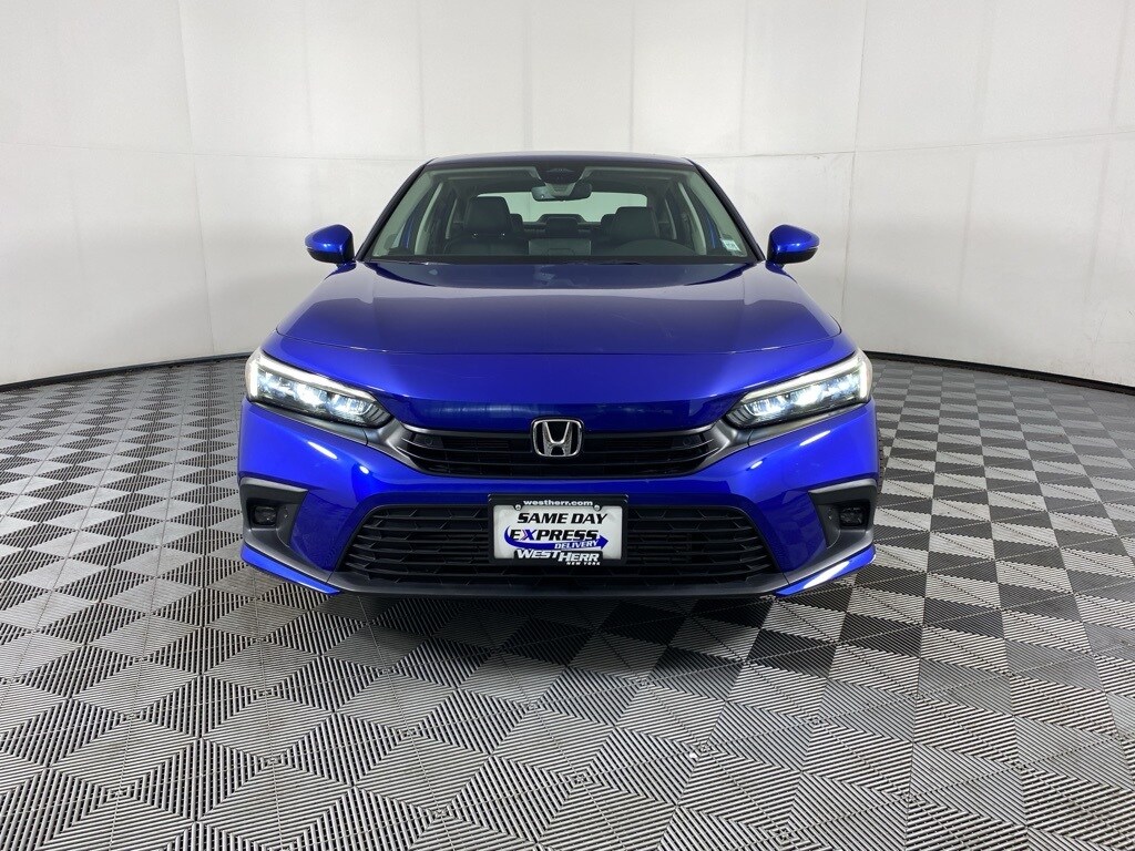 2022 Honda Civic Touring photo 2