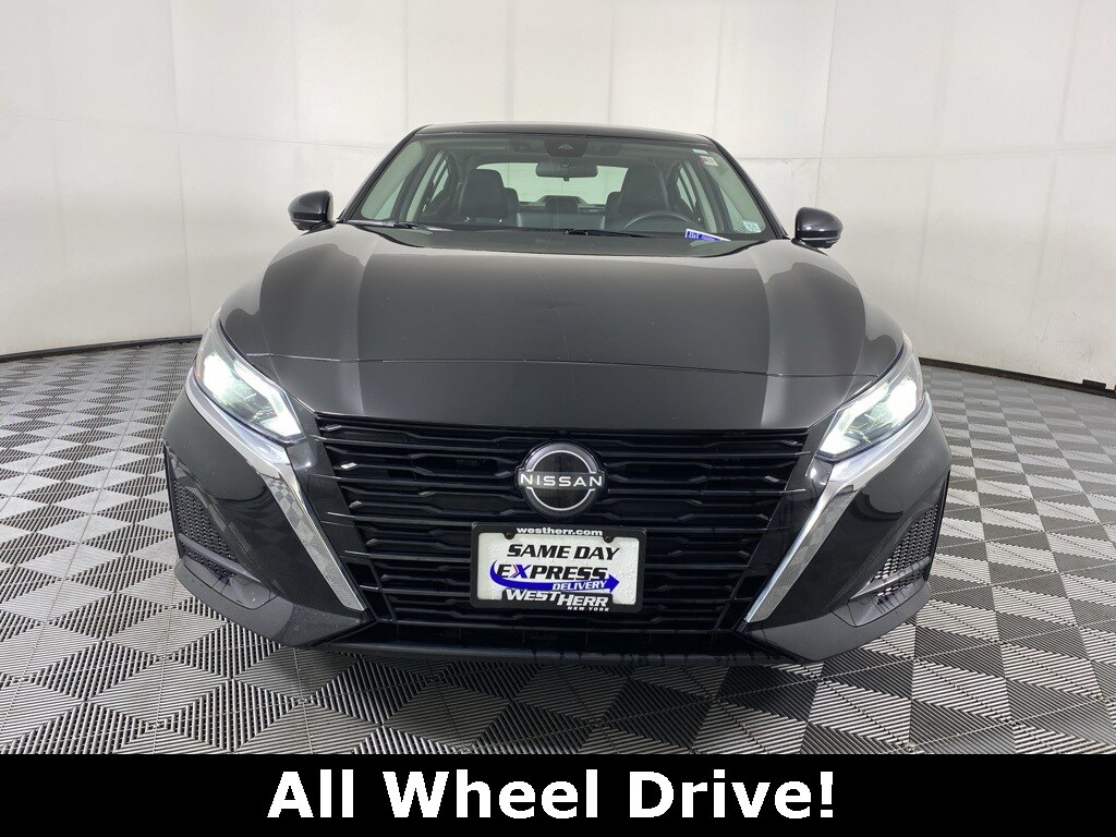 Used 2023 Nissan Altima 2.5 SL Sedan