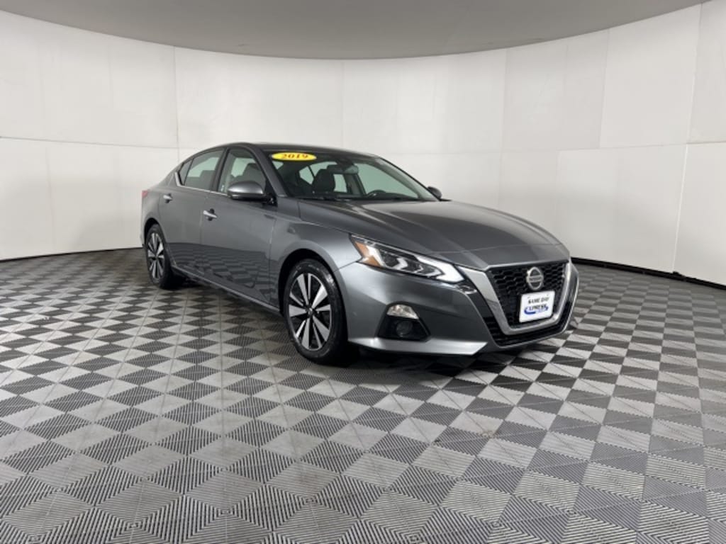 Used 2019 Nissan Altima 2.5 SV Sedan