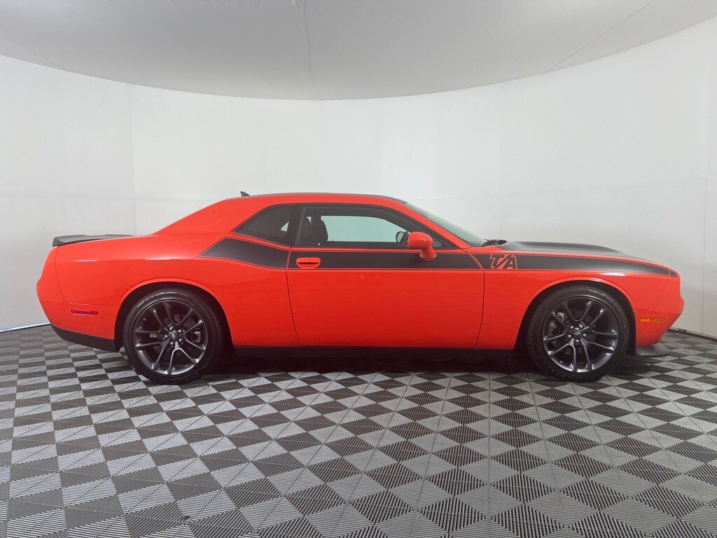 2023 Dodge Challenger R/T photo 2