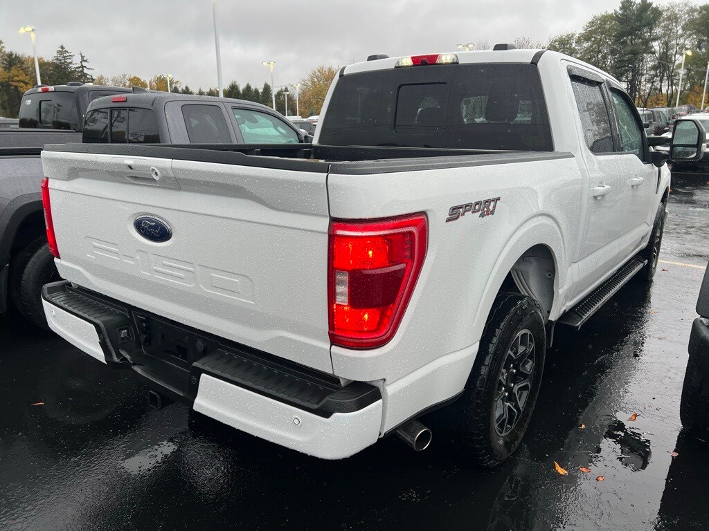 2022 Ford F-150 XLT photo 2