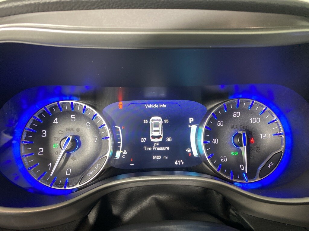 Used 2026 Chrysler Pacifica Select Van Passenger Van