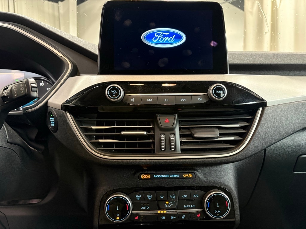 Used 2022 Ford Escape SE Hybrid SUV