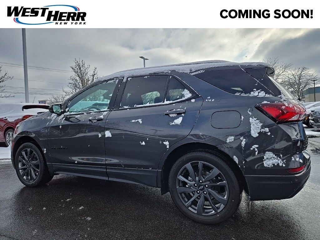 2022 Chevrolet Equinox RS photo 3