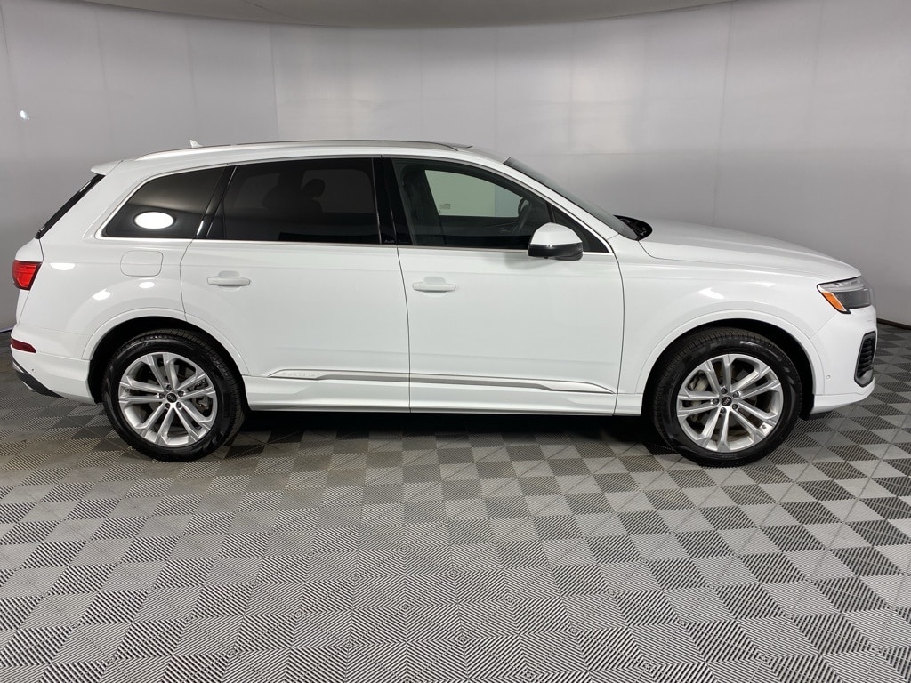 Used 2025 Audi Q7 55 Premium SUV