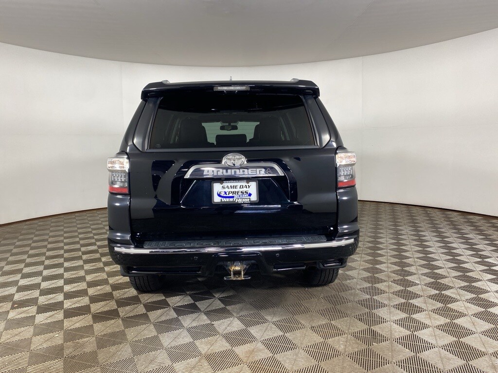 2018 Toyota 4Runner Limited photo 2