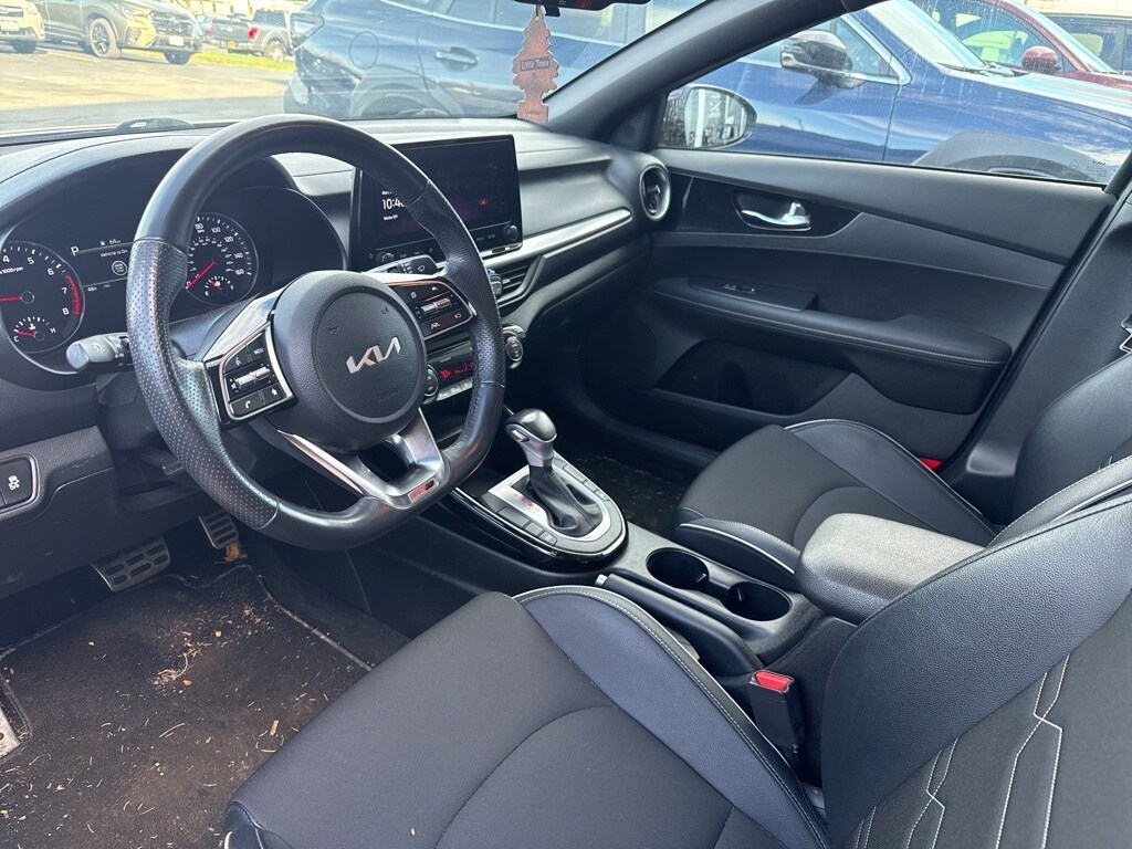 2023 Kia Forte GT-Line photo 2