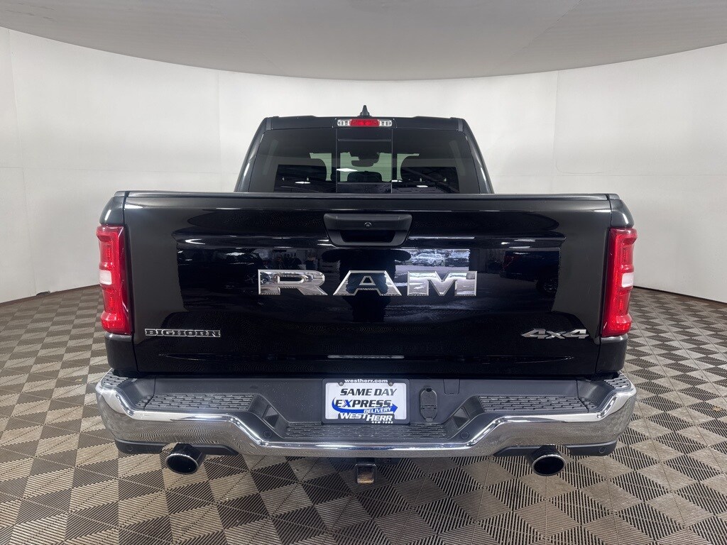 2025 Ram 1500 Big Horn photo 2