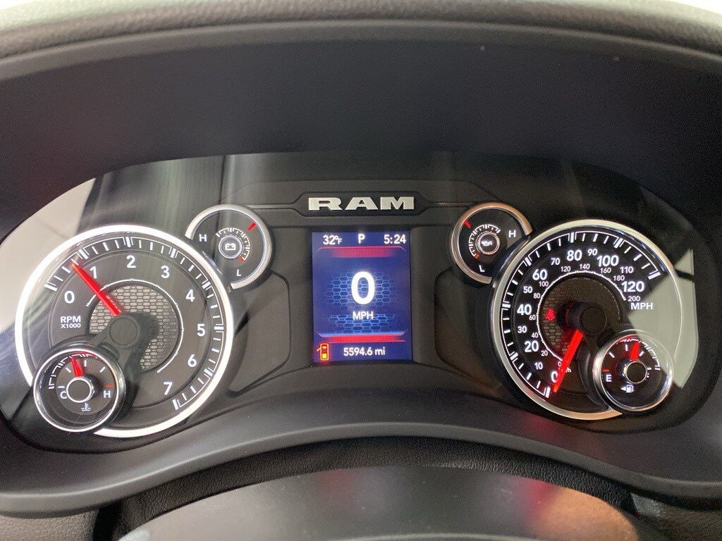 2024 Ram 2500 Tradesman photo 3