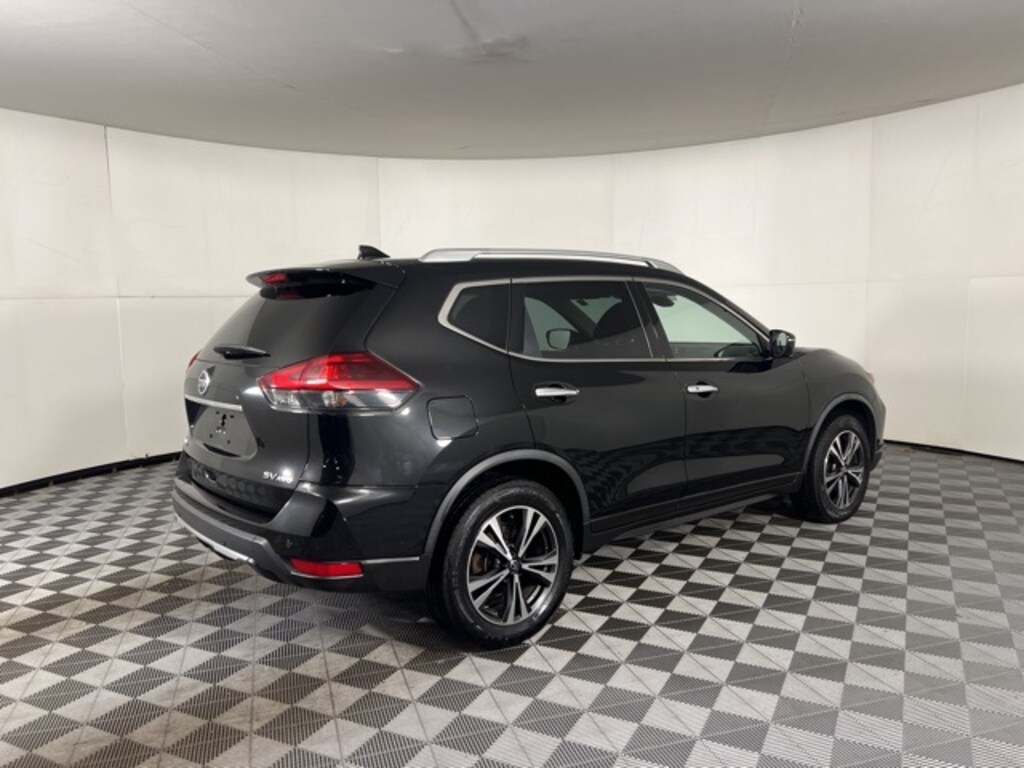 Used 2020 Nissan Rogue SV SUV