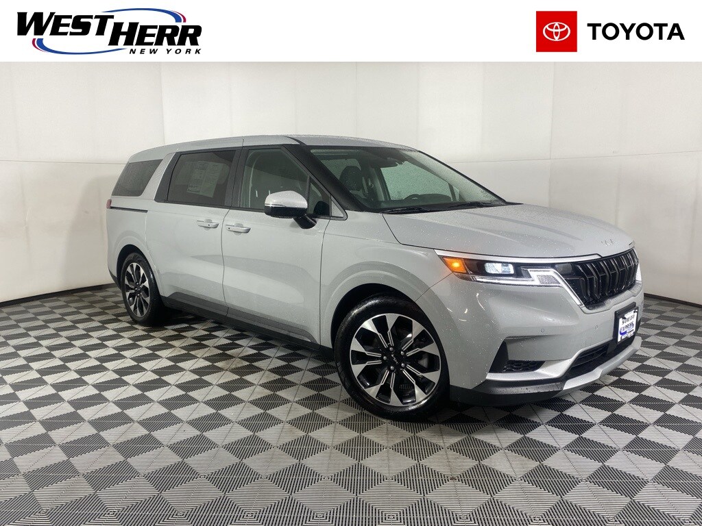 Used 2022 Kia Carnival EX MPV