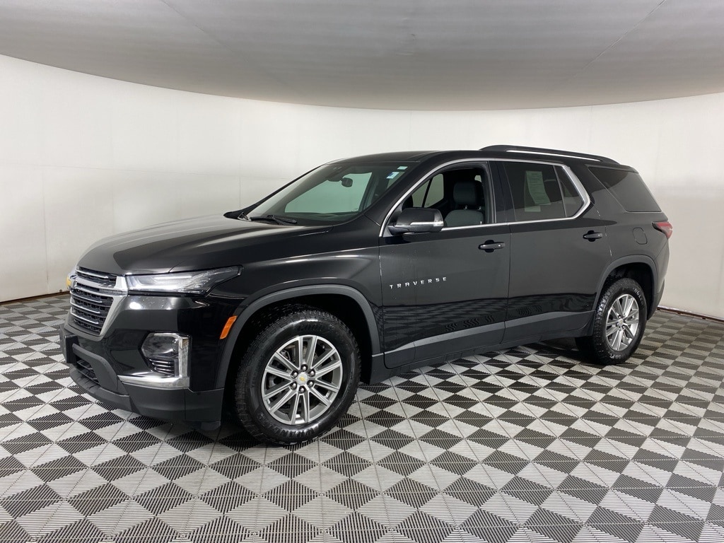 Used 2023 Chevrolet Traverse LT Cloth w/1LT SUV