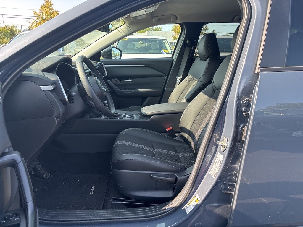 2025 Mazda CX-50 2.5 Select photo 2