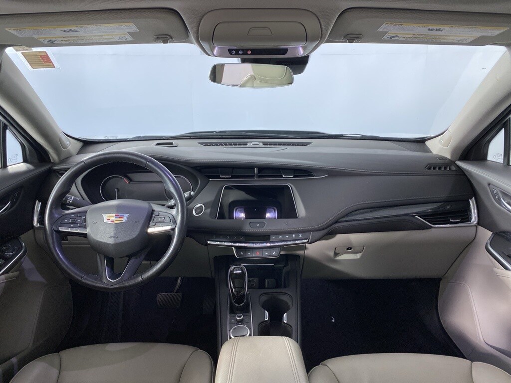 2020 Cadillac XT4 Premium Luxury photo 2
