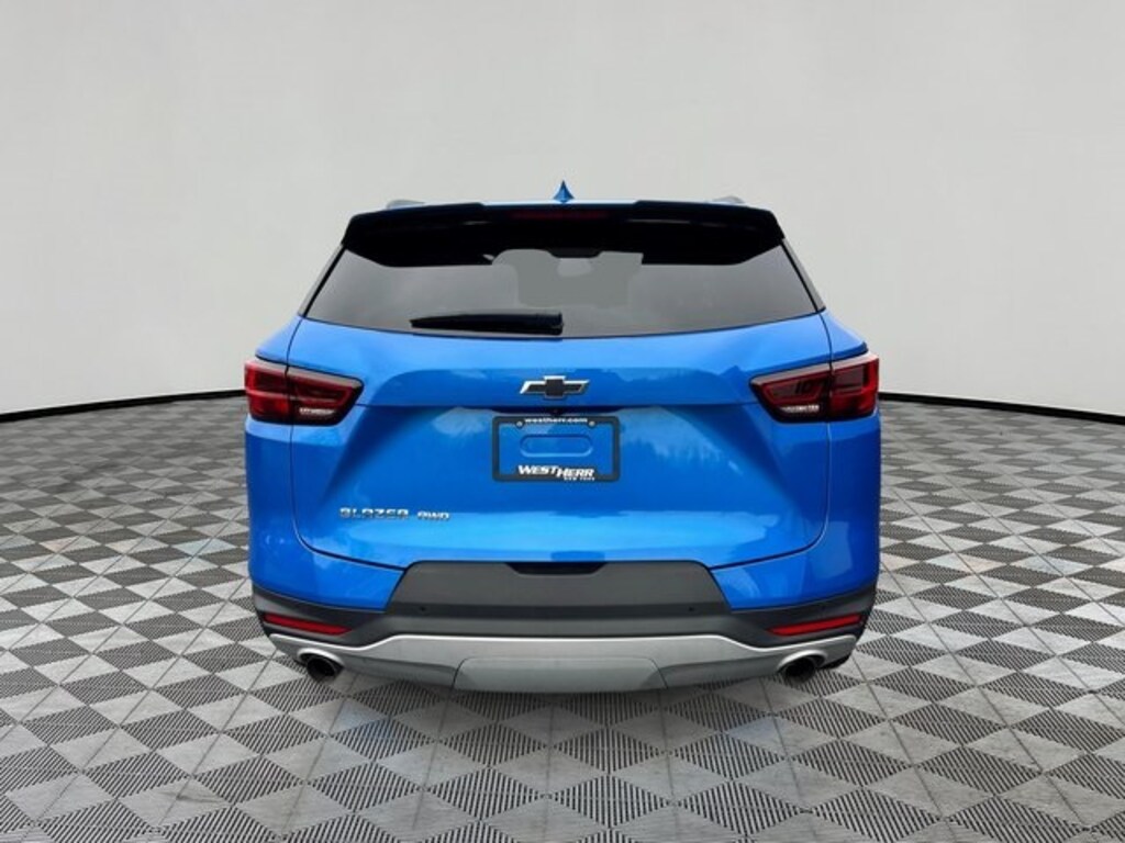 Used 2025 Chevrolet Blazer LT w/2LT SUV