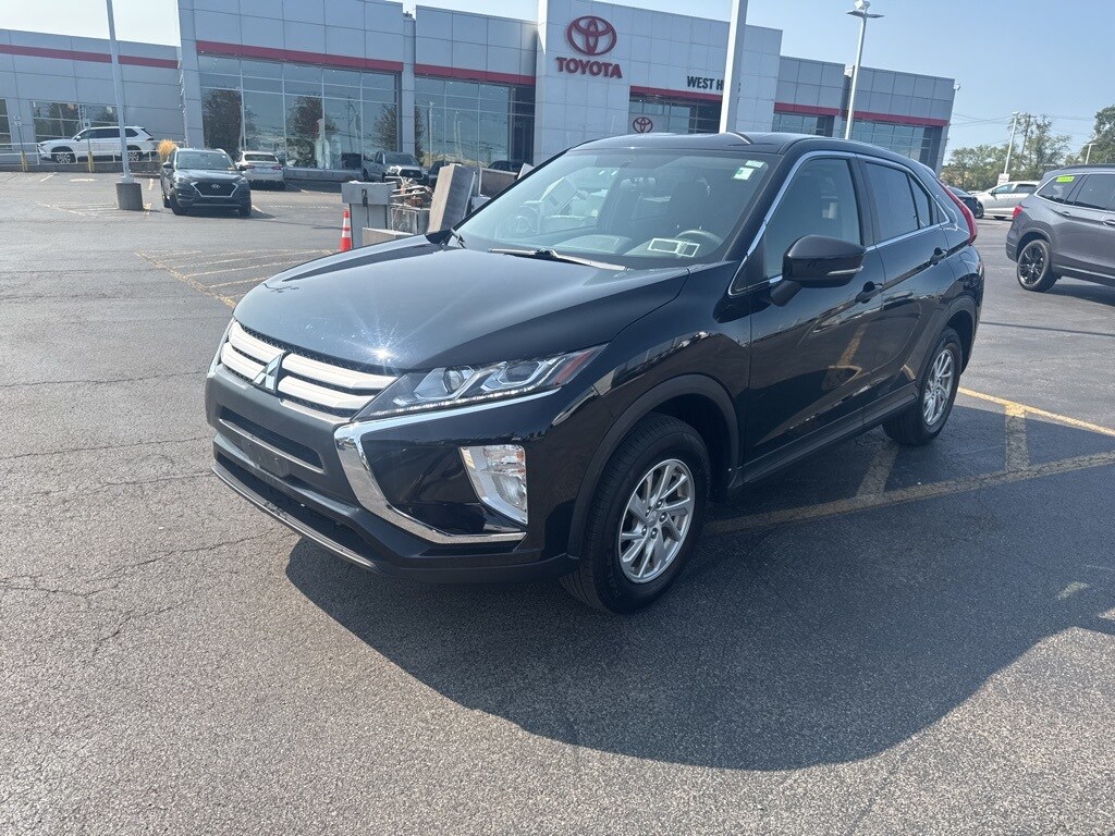 2019 Mitsubishi Eclipse Cross ES photo 3