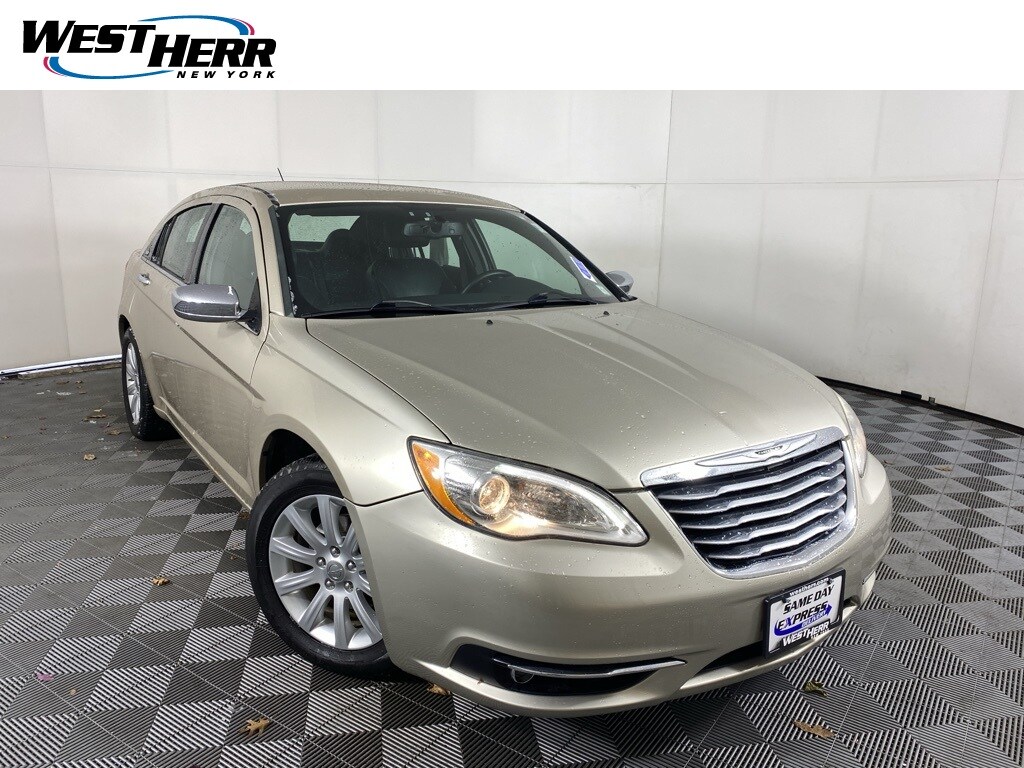 Used 2013 Chrysler 200 Limited Sedan