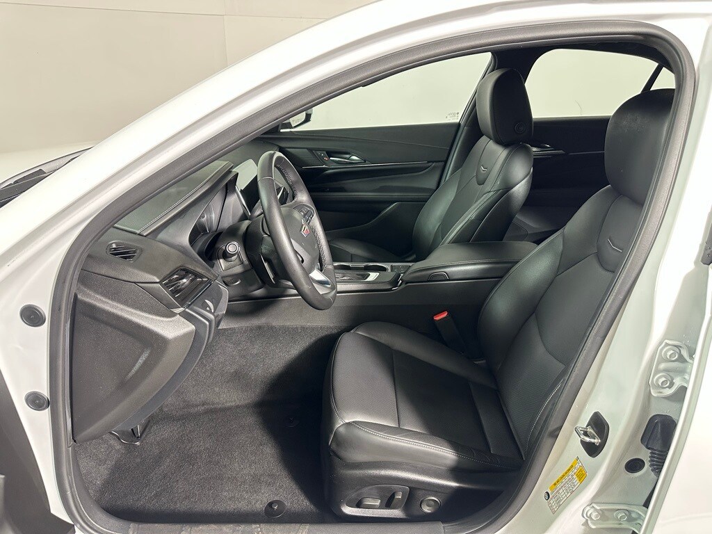 2023 Cadillac CT4 Premium Luxury photo 2