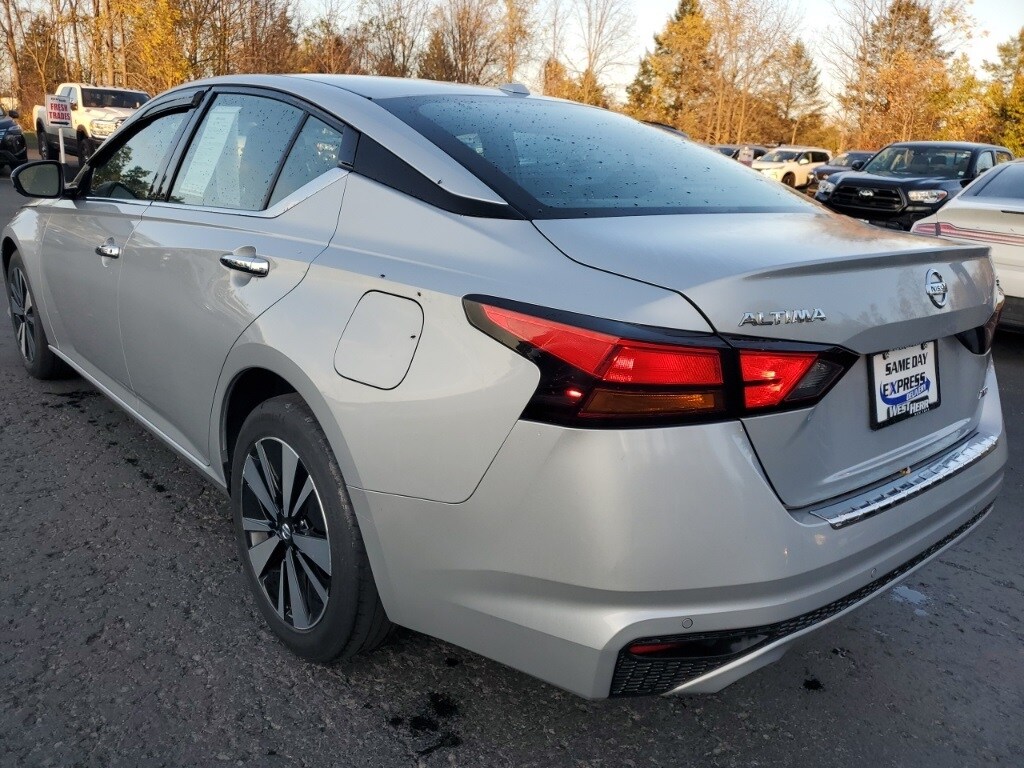 2022 Nissan Altima 2.5 SL photo 2