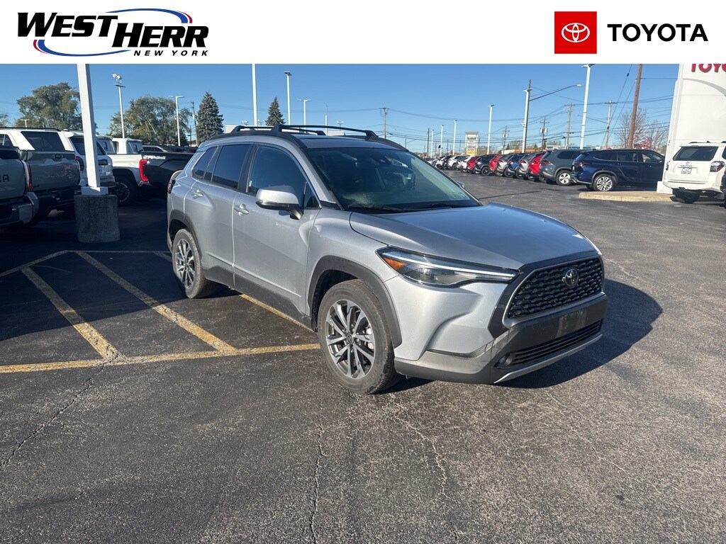 Used 2022 Toyota Corolla Cross XLE SUV