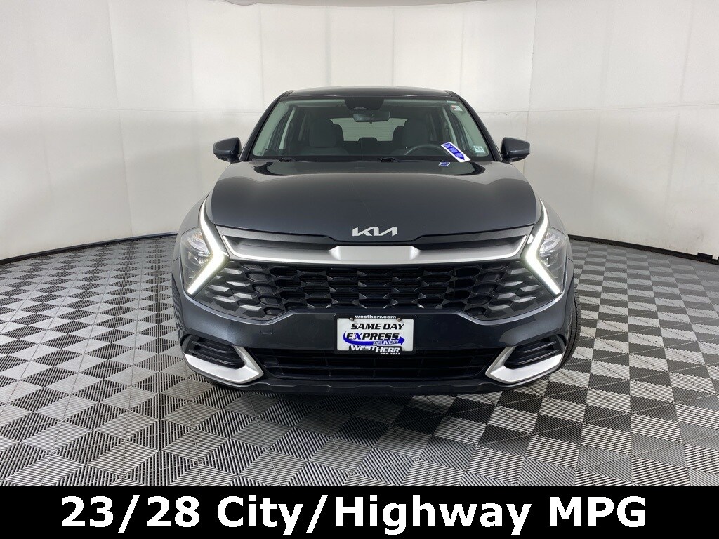 2023 Kia Sportage LX photo 2