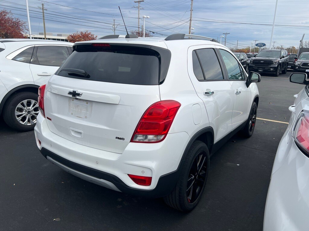 2018 Chevrolet Trax LT photo 2