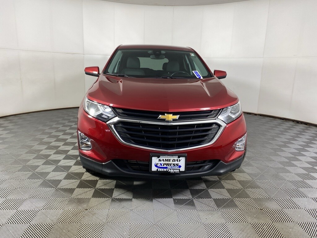 2021 Chevrolet Equinox LT photo 2