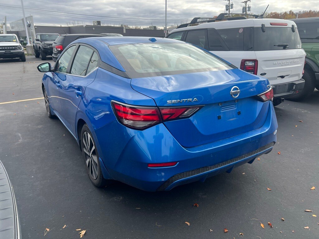 2022 Nissan Sentra SV photo 3