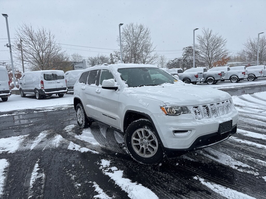 2020 Jeep Grand Cherokee Laredo E photo 4